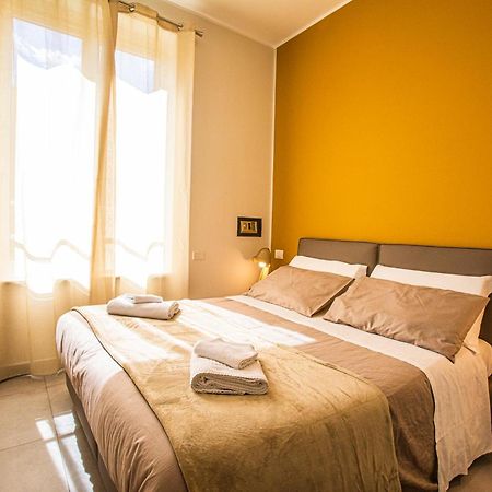 Garibaldi 136 Otel Napoli Dış mekan fotoğraf
