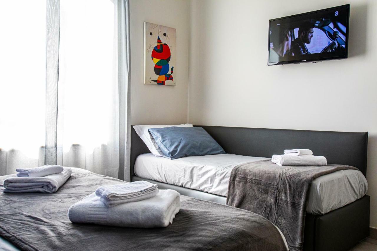 Garibaldi 136 Otel Napoli Dış mekan fotoğraf